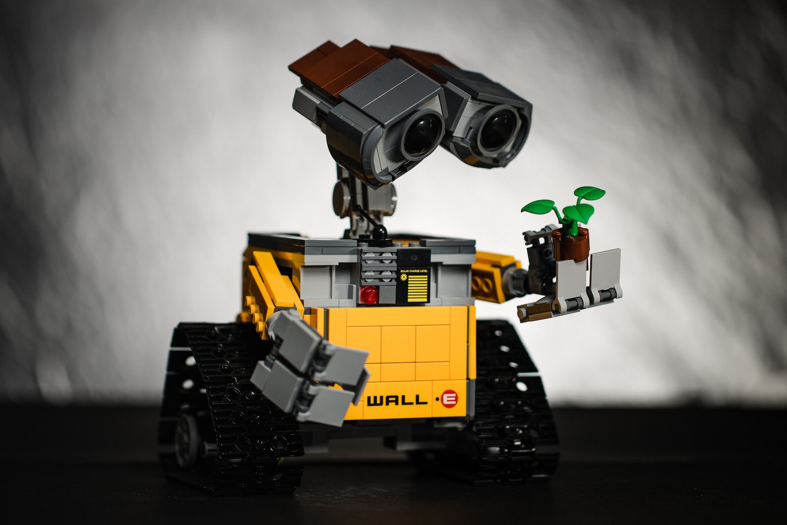 Wall-E als Robot voor UptimeRobot (robot met gevoel)